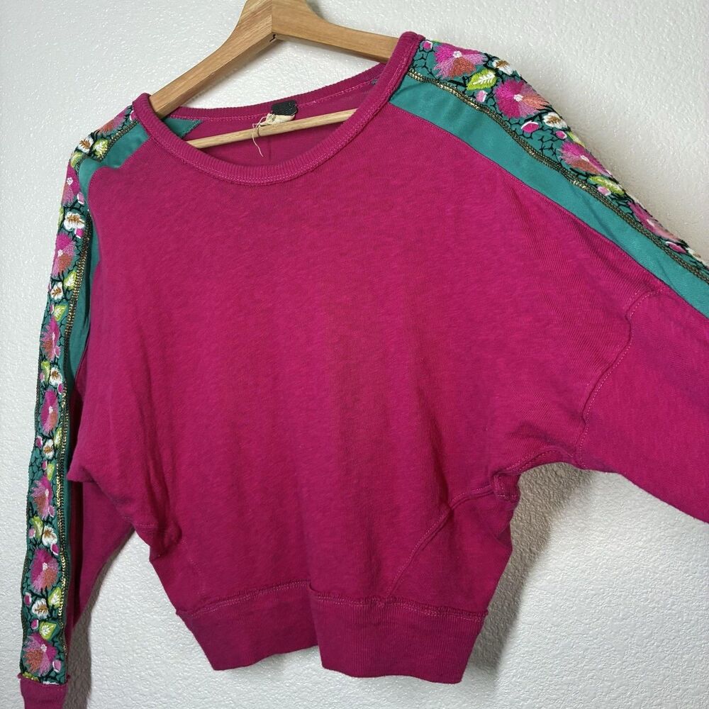 We The Free Shirt Womens XS Pink Floral Embroidered Dolman Sleeve Crop Top - Picture 15 of 16